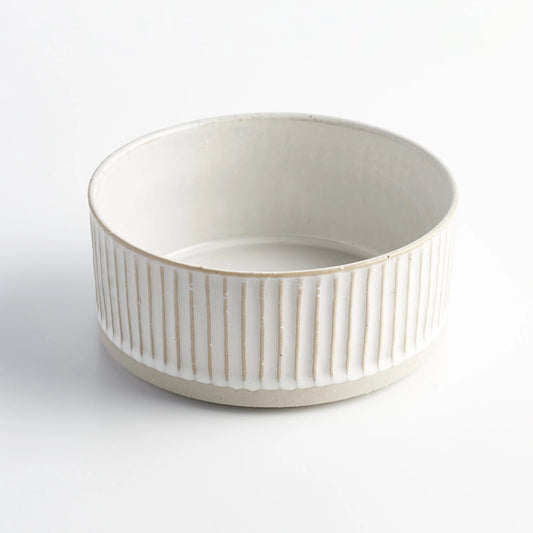 ANIMALS IN CHARGE DOG WATER BOWL WHITE SCALLOPED STONEWARE